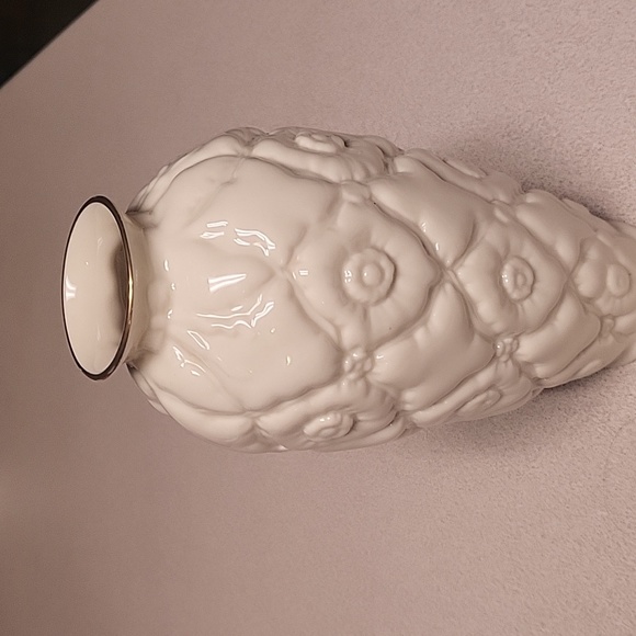 Lenox Accent Vase - Picture 3 of 4